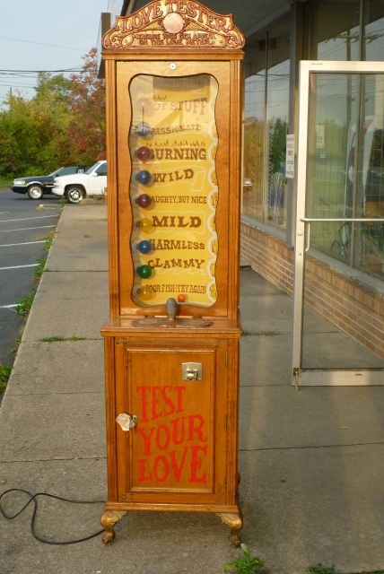 The Love Tester! Vintage Arcade Machine 