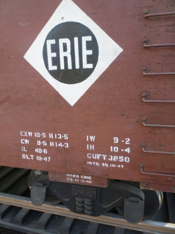 Antique Erie Railroad Freight Box Car Display « Obnoxious Antiques