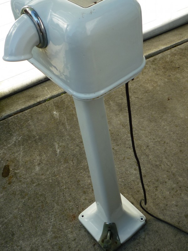 1920’s Art Deco Industrial Hand Dryer « Obnoxious Antiques