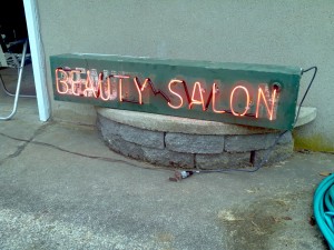 beauty Salon Neon2