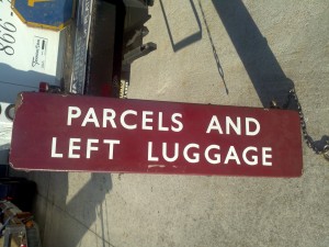 luggage sign