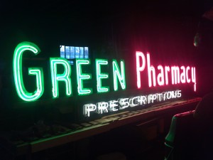 drug pharmacy  neon 8