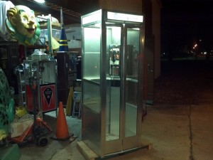 phone booth alumium 3
