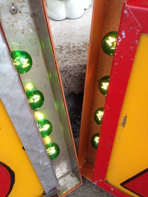 sideshow circus alive animated signs5