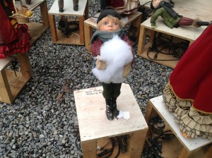 animated christmas high end  store display 5