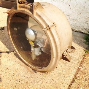 spot light crouse hinds 1