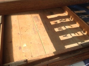 display case cracker 5