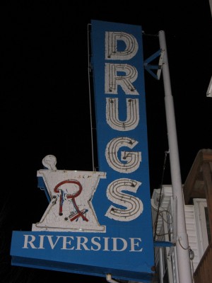 drug riverside sign done on location 6