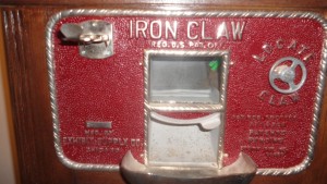 crane iron claw restored 5