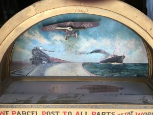 store display animate parcel post 5