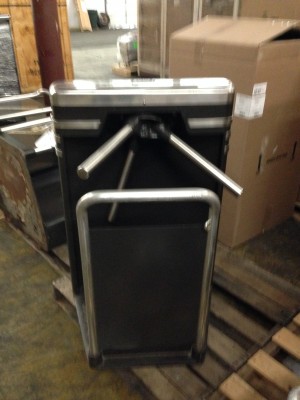 turnstile black. 4JPG