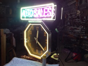 neon auto clock 6