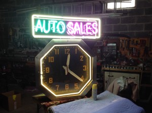 neon auto clock 7