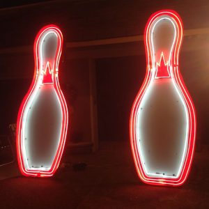 bowling-pin-neon-6