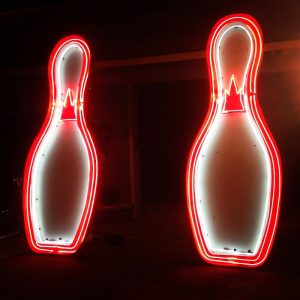 bowling-pin-neon-9