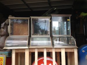 display case metal bow front 10