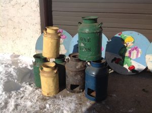 milk cans 1