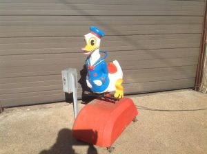 donald duck kiddie ride 1