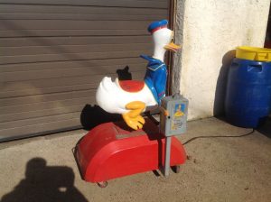 donald duck kiddie ride 8