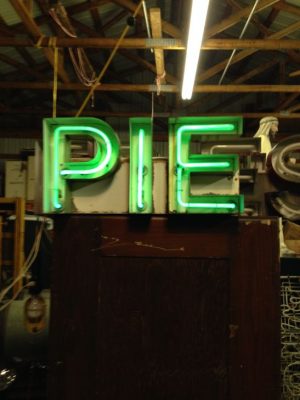 neon pie sign 2