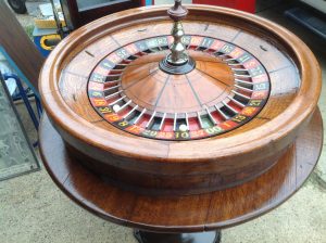 roulette wheel & table 3
